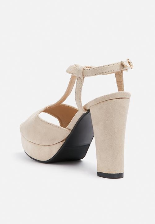 dailyfriday - Saskia
