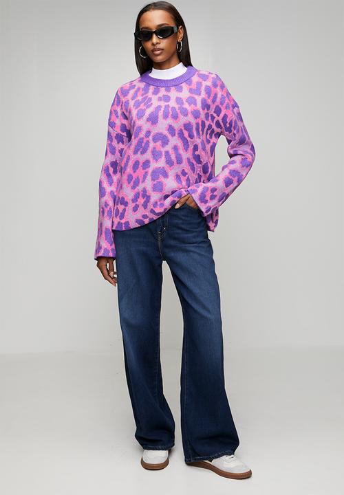 Brave Soul - Crew Neck Animal Jacquard Jumper - Pink/Lilac
