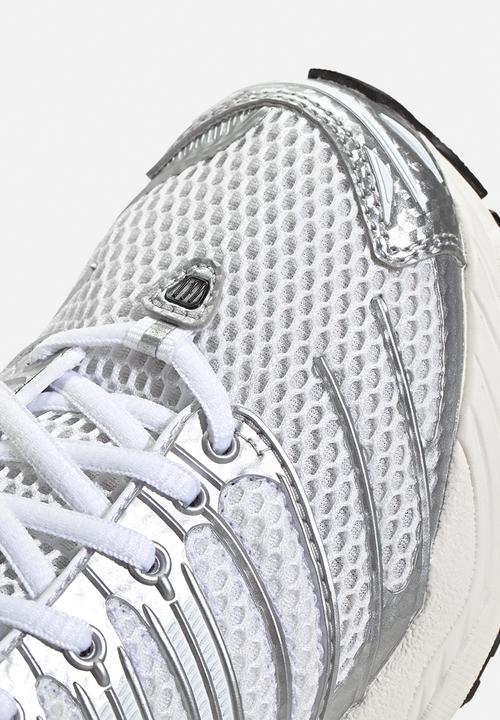 adidas Originals - Adistar Control 3 J - Ftwr White/Silver Met./Core Black