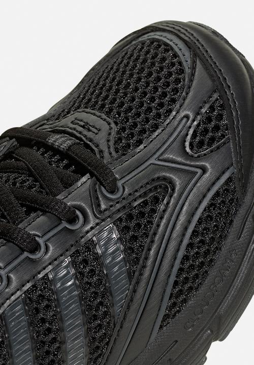 adidas Performance - Spiritain J - Core Black/Core Black/Grey Six