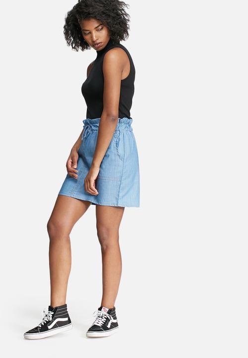 dailyfriday - Short paper bag skirt