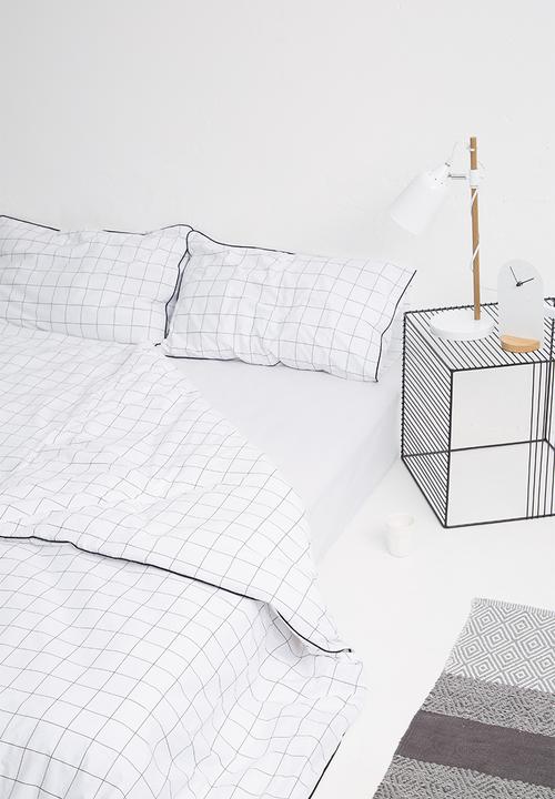 Sixth Floor - Grid duvet set