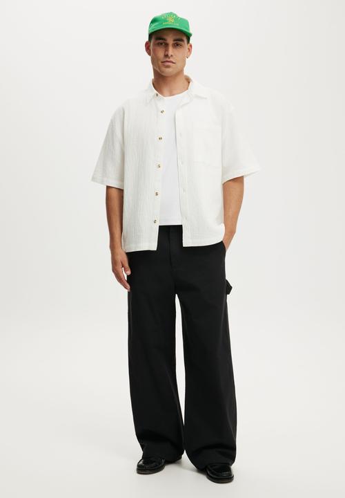 Cotton On - Boxy Fit Short Sleeve Shirt - White
