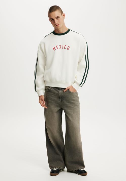 Cotton On - Oversized Graphic Crew Sweater - Chalk White / Mexico