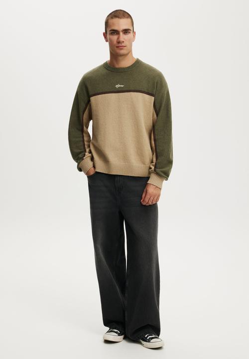 Cotton On - Panelled Crew Knit - Khaki / Splice