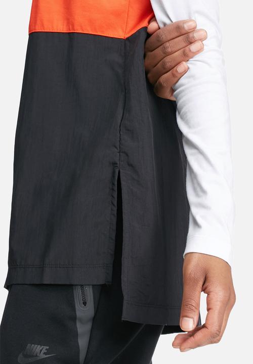 Nike - International long sleeve top