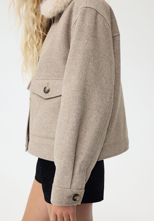 H&M - Fluffy-collar twill jacket - beige