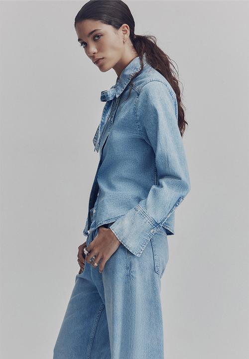 H&M - Bow-detail denim blouse - light denim blue