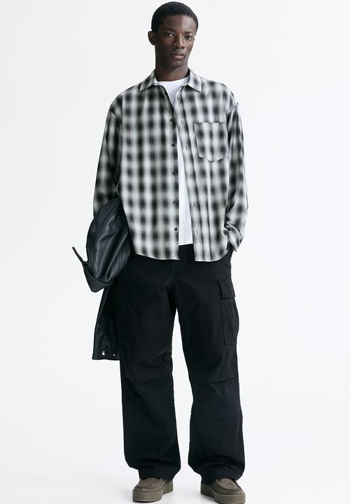 H&M - Relaxed fit shirt - dark grey/checked