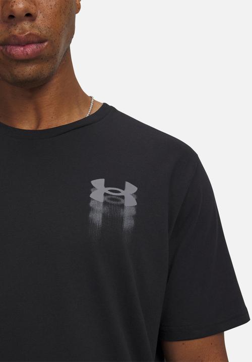 Under Armour - UA M BLUR LOGO SS - Black / Titan Gray