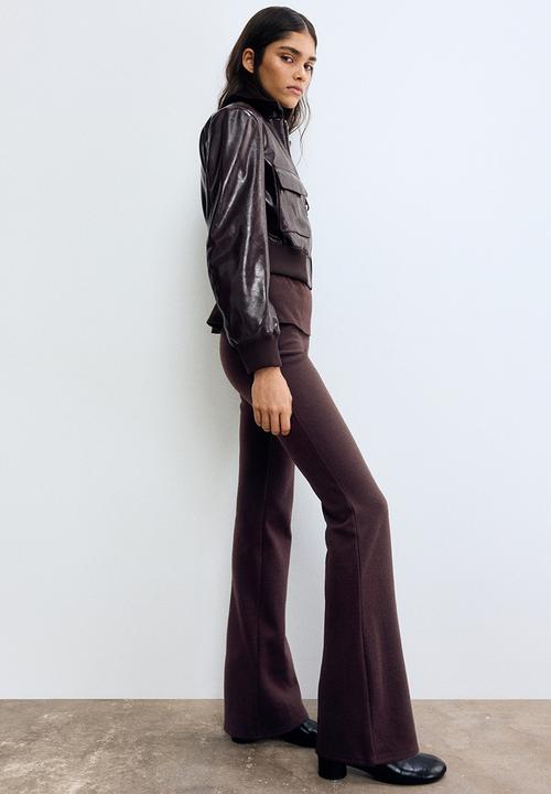 H&M - Flared knitted trousers - plum red
