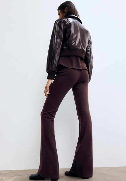 H&M - Flared knitted trousers - plum red
