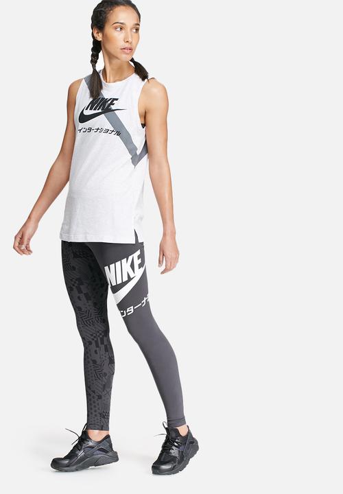 Nike - Signal sash tank