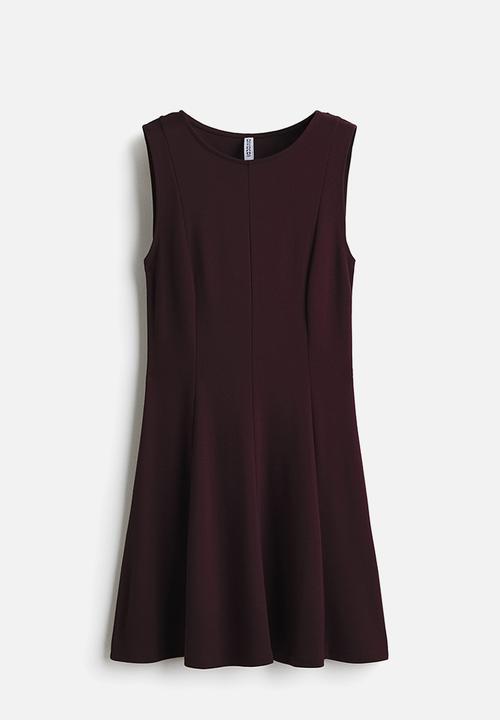 H&M - Flared-skirt ponte di roma dress - plum red