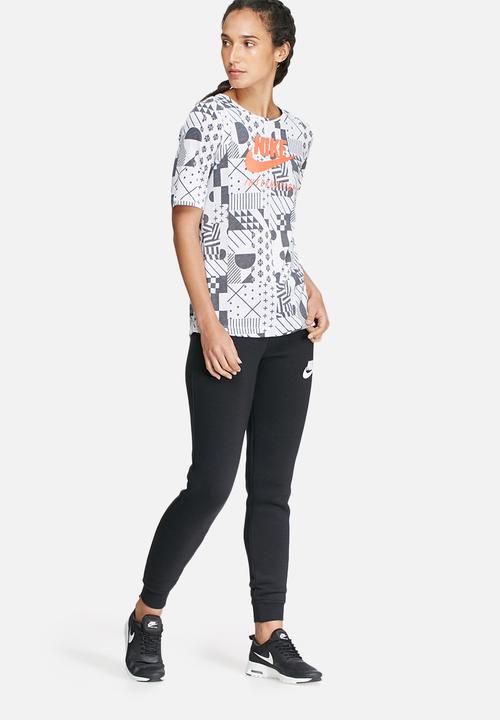 Nike - International signal tee