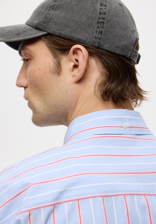 H&M - Relaxed fit cotton shirt - light blue/striped