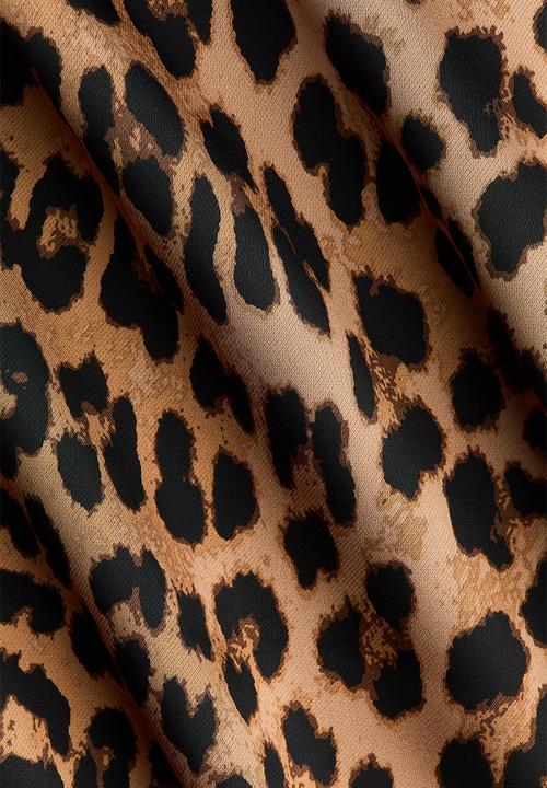 H&M - Loose-fit blouse - dark beige/leopard print
