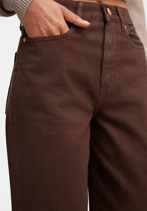 Forever New - Gia high-rise wide leg jeans in chocolate