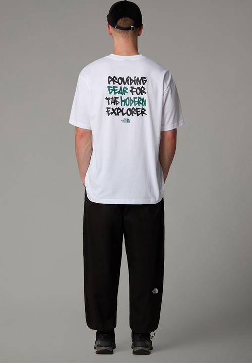 The North Face - M S/S Graffiti Style Tee Oversize Fit - Tnf White/Black-Evergreen