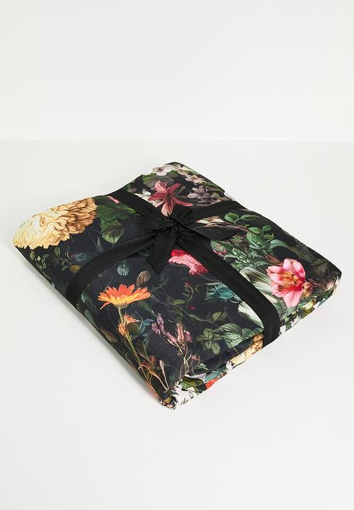 Sixth Floor - After Twilight 200x230 coverlet - multi