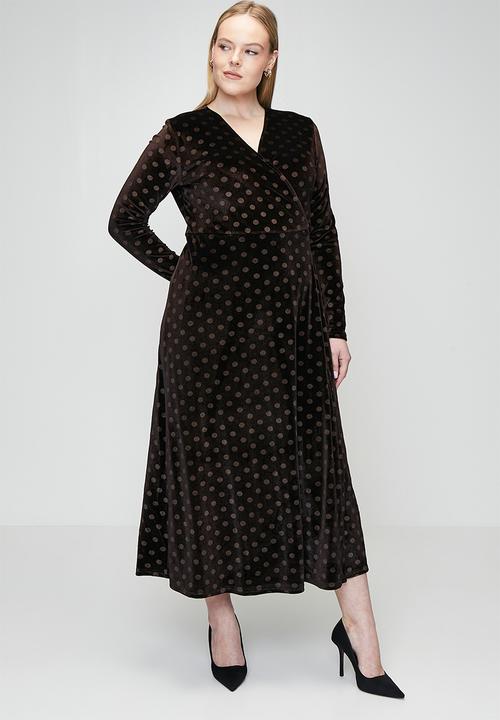 Plus Velvet Choc Spot Wrap Dress