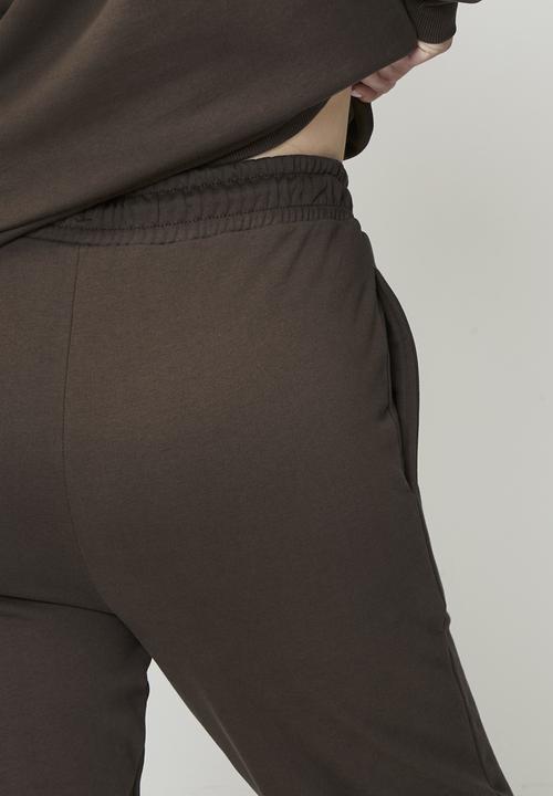 FILA - Plus Diva Sweatpants - Chocolate Martini