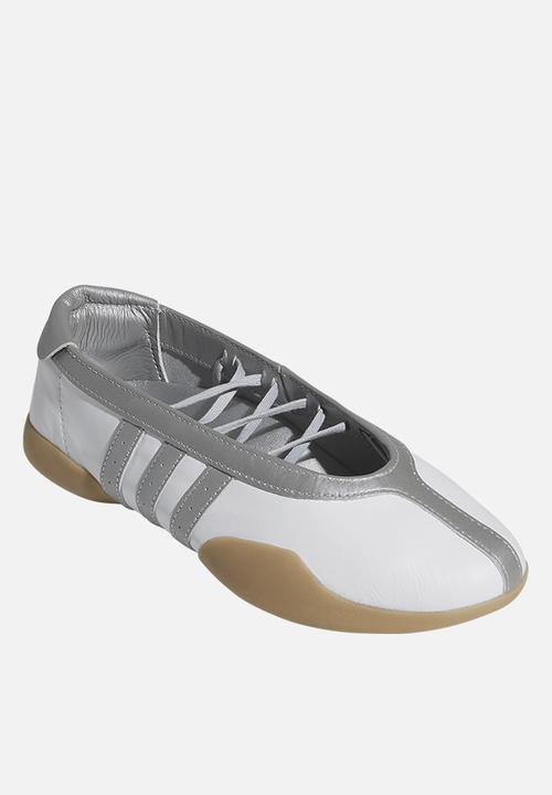 adidas Originals - Taekwondo Mei Ballet W - Ftwr White/Silver Met./Gum 4