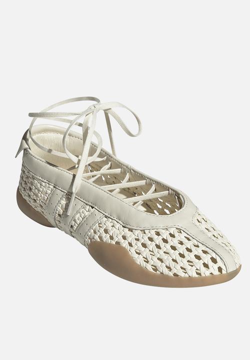 adidas Originals - Taekwondo Mei Ballet W - Cream White/Cream White/Gum5