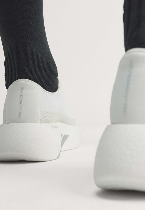 adidas Originals - HYPERBOOST EDGE