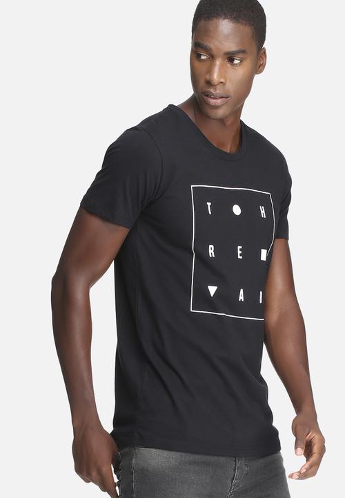 basicthread - Graphic scoop tee