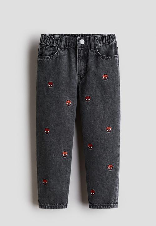 H&M - Regular fit printed  jeans - denim black/spider-man