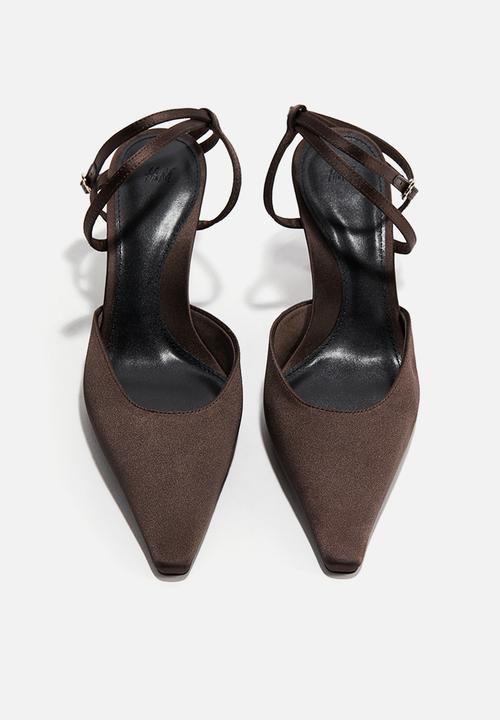H&M - Pointed satin court shoes - dark brown