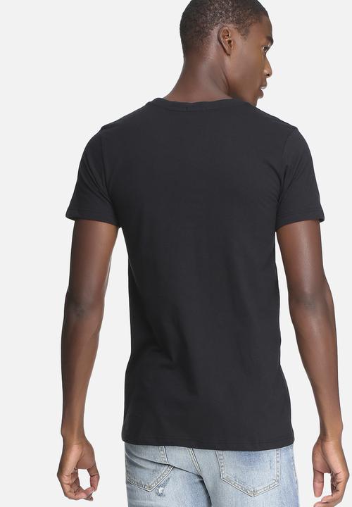 basicthread - Graphic scoop tee