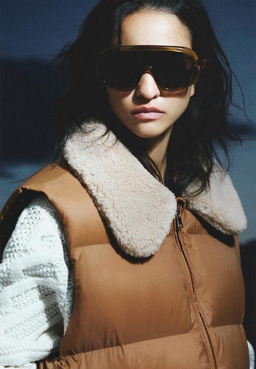 H&M - Teddy-collared puffer gilet - brown