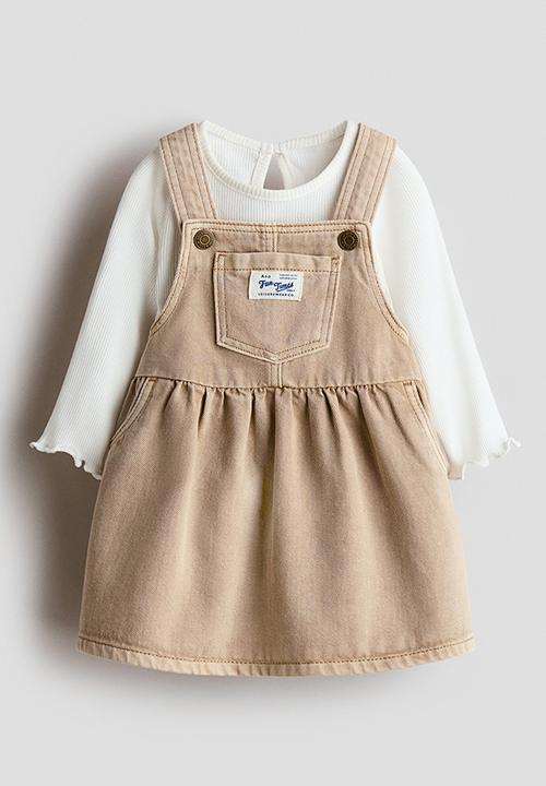 H&M - 2-piece dungaree dress and top set - beige/white