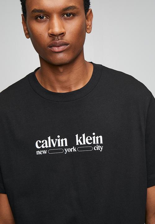 Calvin Klein - Short Sleeve 30S Whsl Ck Nyc Graphic Tee - Black