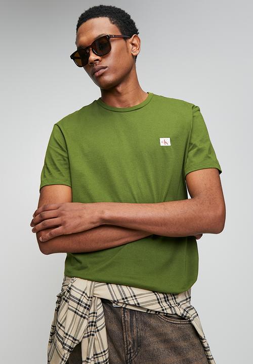 Calvin Klein - Short Sleeve Badge 30S Jersey Classic Tee - Medieval Forest