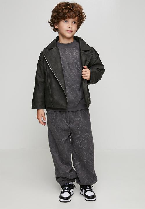 Pop Candy - Faux suede jacket with diagonal zipper - black