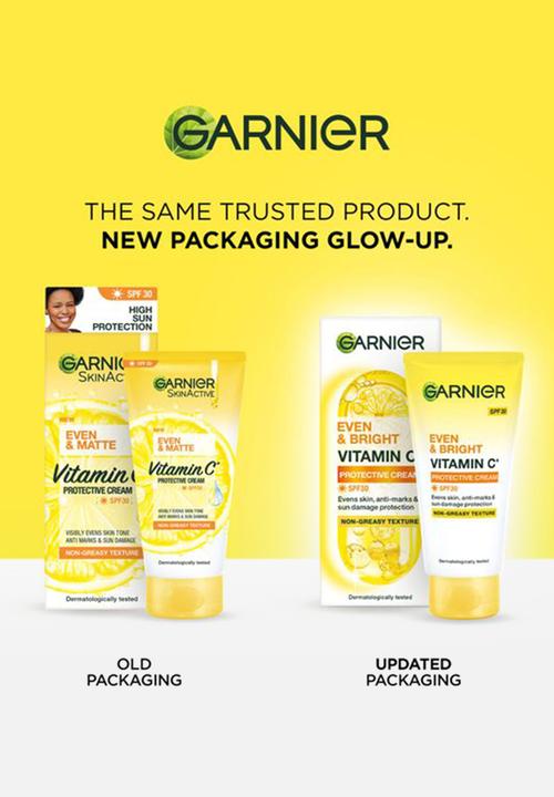 Garnier - Even and Bright Vitamin C Booster Serum Regime Bundle Set- 3 Piece