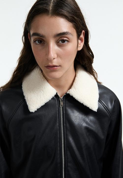 H&M - Teddy-collared jacket - black