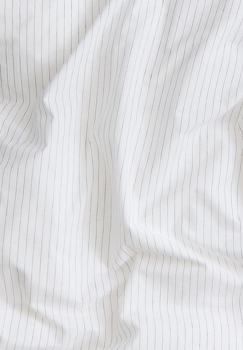 H&M - Pinstriped double/king duvet cover set - white/pinstriped