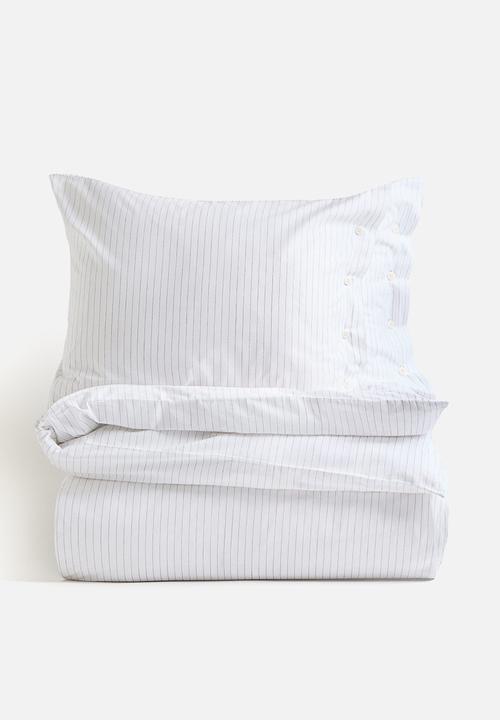 H&M - Pinstriped double/king duvet cover set - white/pinstriped
