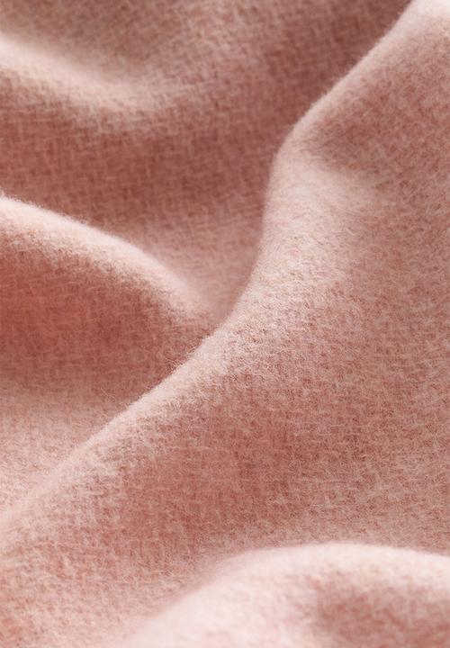 H&M - Fringed wool-blend blanket - pink