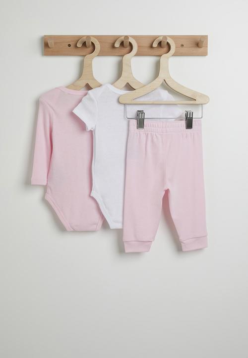 Nike - Nkn Essentials 3 Piece Pant Set - Pink Foam