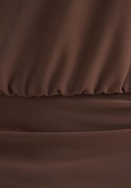 Forever New - Piper Cinched Flutter Sleeve Top in Mink