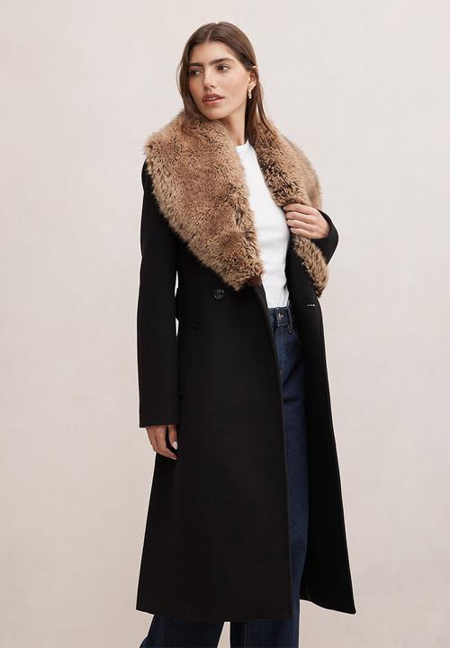 Forever New - Shelby faux fur collar coat in black & camel