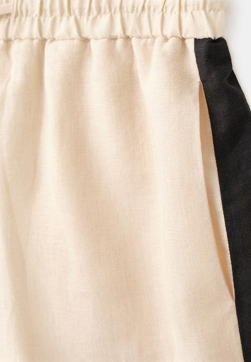 MANGO - Shorts morti - light beige