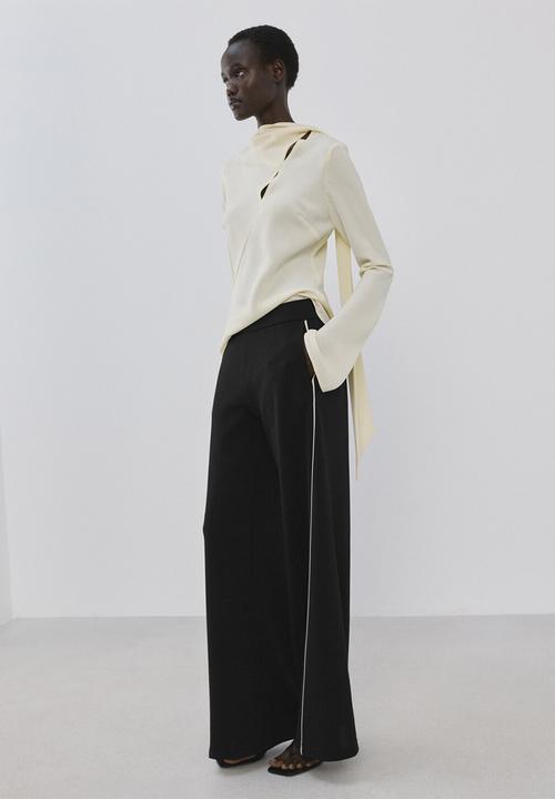 MANGO - Trousers pipin- black