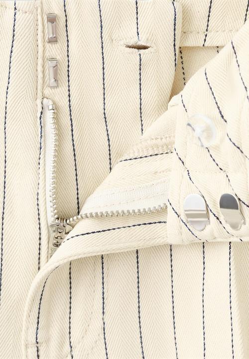 MANGO - Bermudas tony - light/pastel yellow
