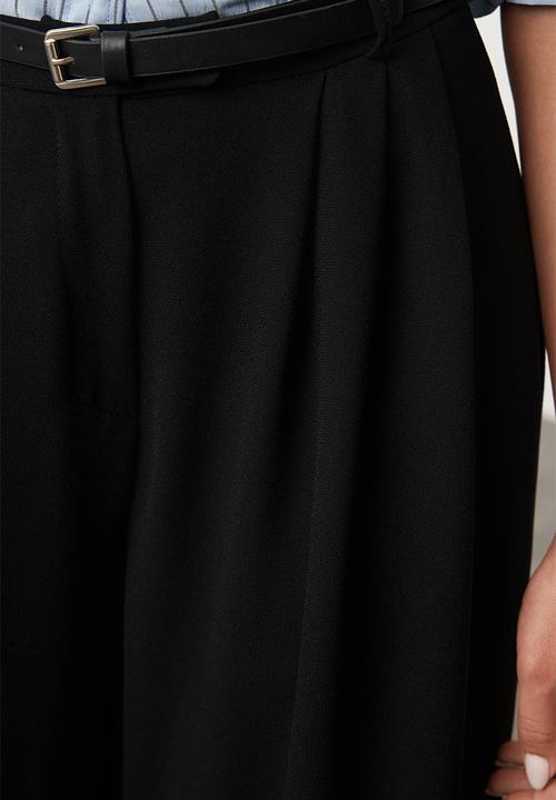 Trendyol - Belted Pleated Palazzo Trousers - Black